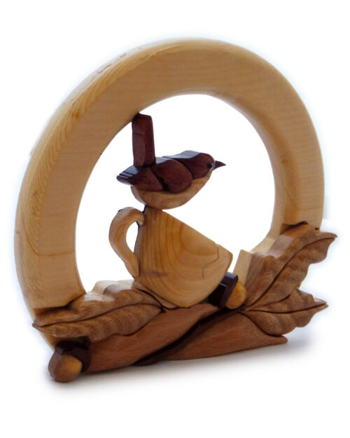 Exif_JPEG_PICTURE Wren on a Cup Wooden Wall Art - 7" x 5"