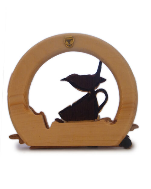 Exif_JPEG_PICTURE Wren on a Cup Wooden Wall Art - 7" x 5"